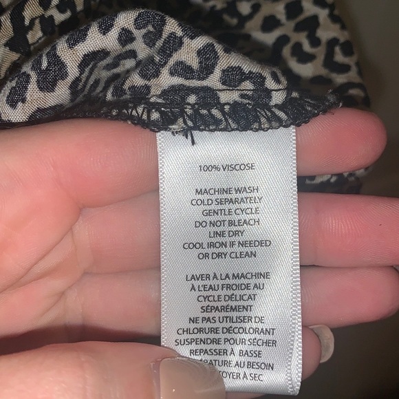 Beachlunchlounge Leopard Tie Front Long-Sleeve Button Down Top Size Small - Picture 9 of 11